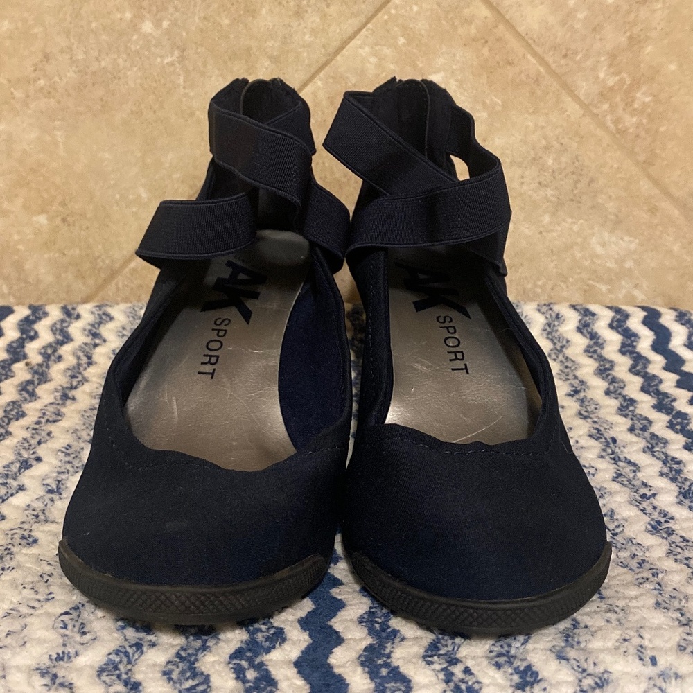 Women’s shoes